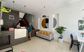 Lis Hotel
